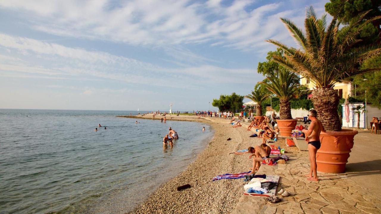 Apartma Lavela Изола Екстериор снимка
