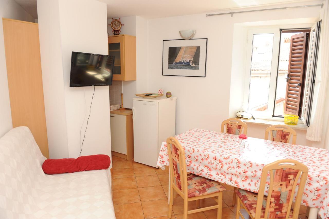 Apartma Lavela Изола Екстериор снимка